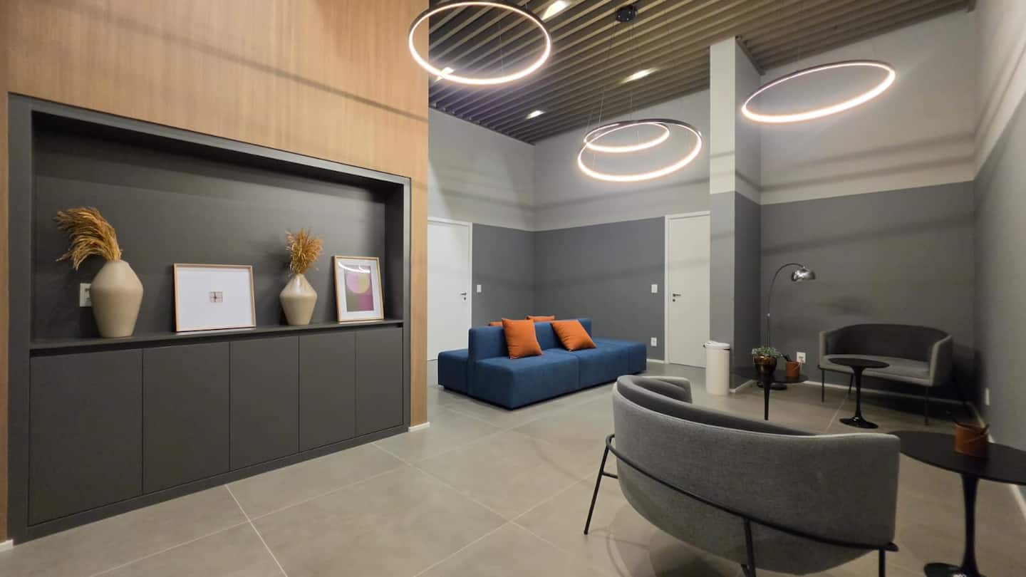 Salão multiuso e lounge de convivência